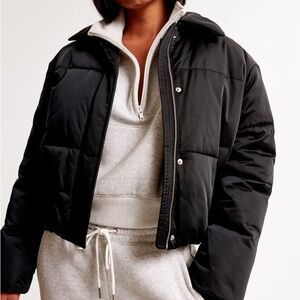 Abercrombie Mini Puffer Jacket - Satin Black size XS